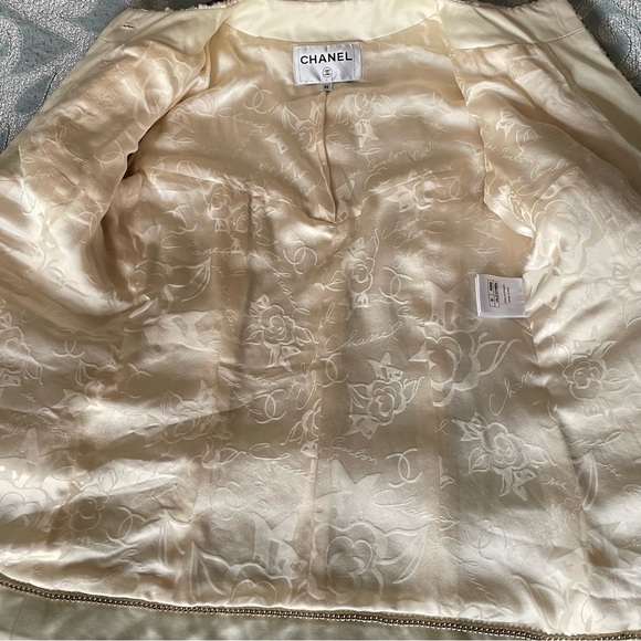 CHANEL 18B WOOL TWEED JACKET 36FR ECRU/ WHITE - Picture 10 of 16